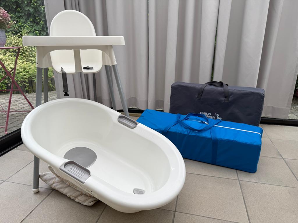 Reisbedje met matras , kinderstoel en badje, Kinderen en Baby's, Babywiegjes en Ledikanten, Ophalen, Zo goed als nieuw, Reisbedje