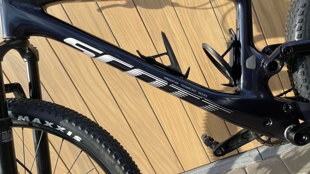 MTB Scott Spark RC Comp Carbon Blue Large 2024, Ophalen, Zo goed als nieuw