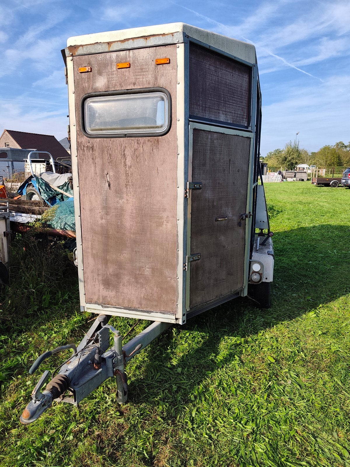 vee (2paards) of gesloten aanhangwagen, Enlèvement