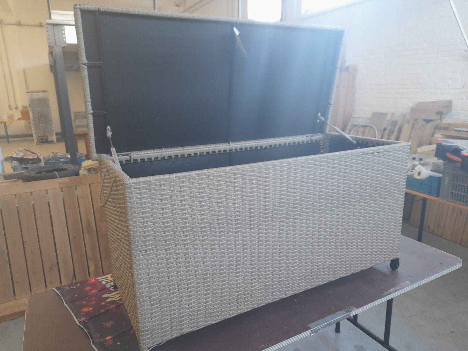 Nieuwe opbergbox kussenbox, Ophalen
