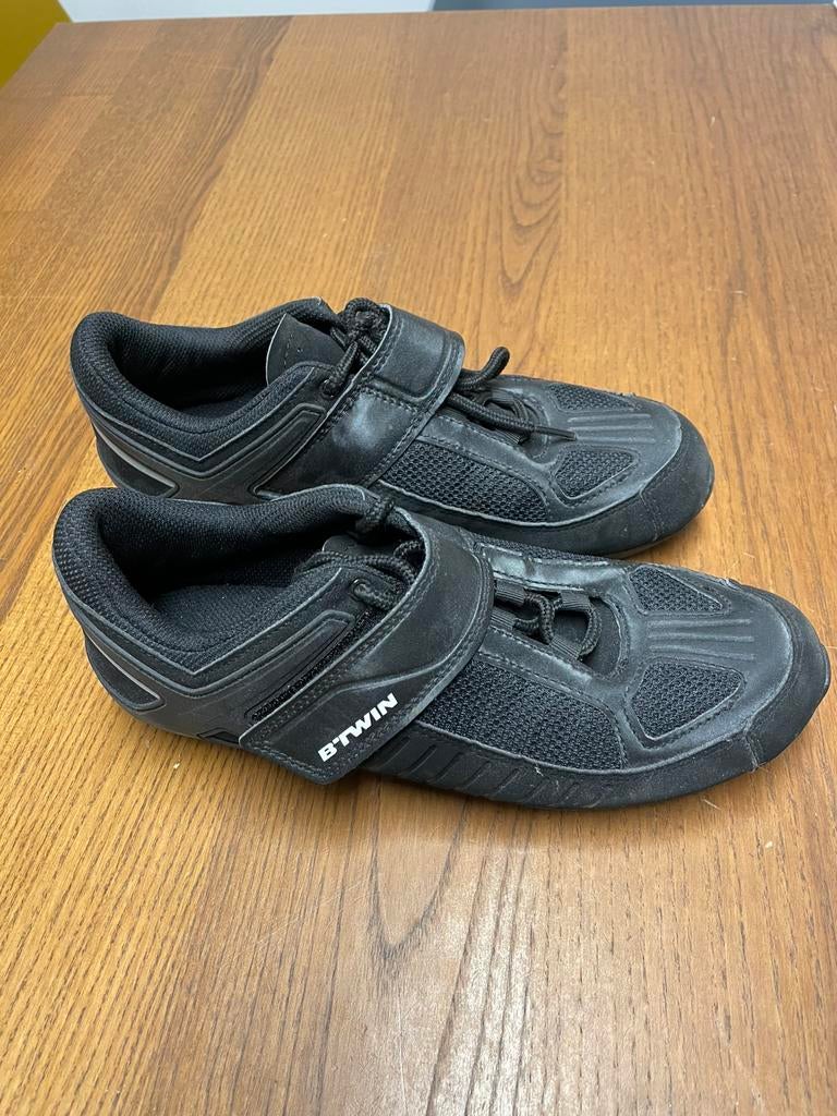 Fietsschoenen 39 ongebruikt, Ophalen, Zo goed als nieuw