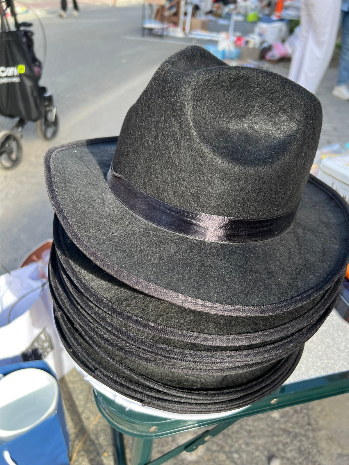 Zwarte nieuwe hoeden standaard koopje, Vêtements | Hommes, Chapeaux & Casquettes, Enlèvement ou Envoi, Comme neuf