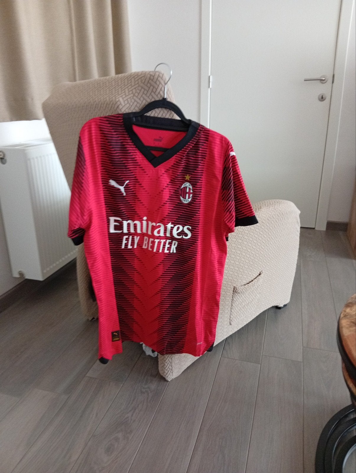 Origineel AC Milan-shirt Nooit gedragen omdat het te klein, Ophalen, Shirt