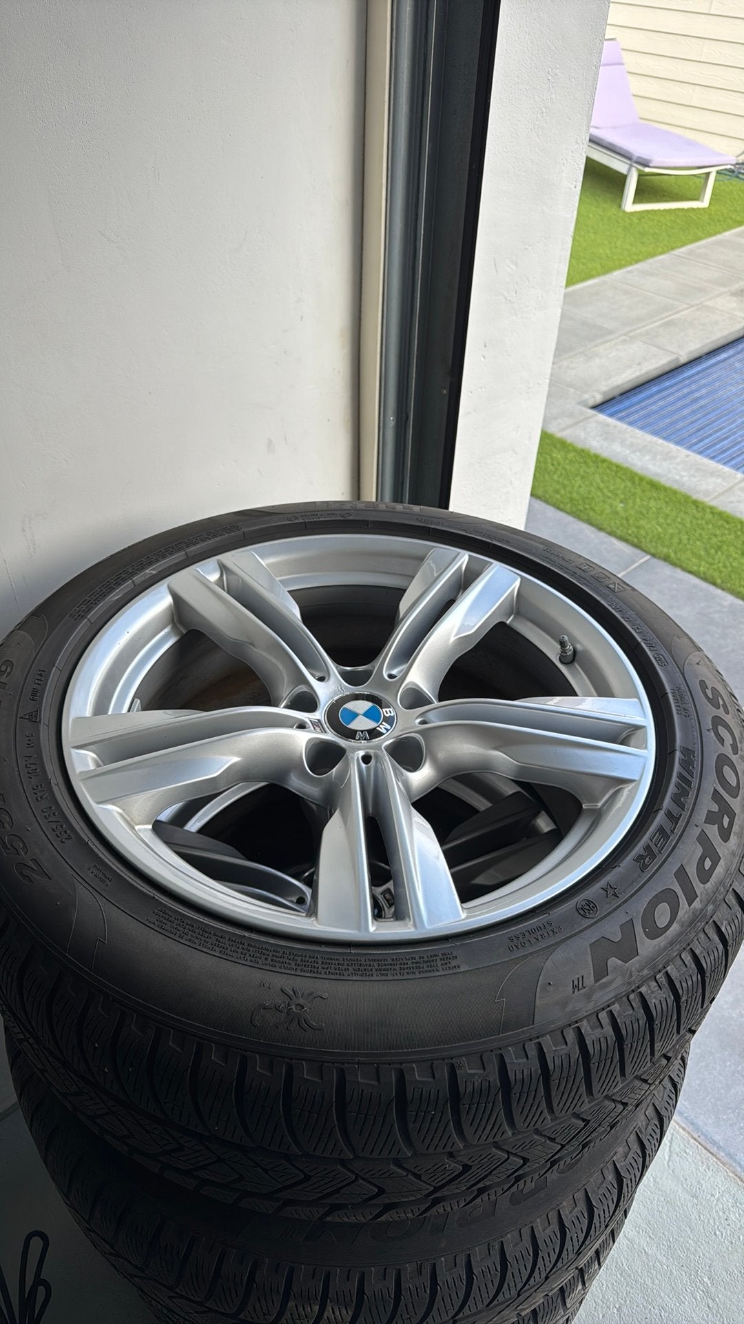 BMW X5 winterbanden met velgen, Auto-onderdelen, Ophalen, Winterbanden, Velg(en)