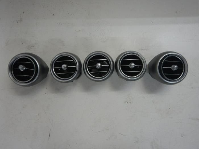 Luchtrooster Dashboard Mercedes C-Klasse (22735915), Enlèvement ou Envoi, Utilisé
