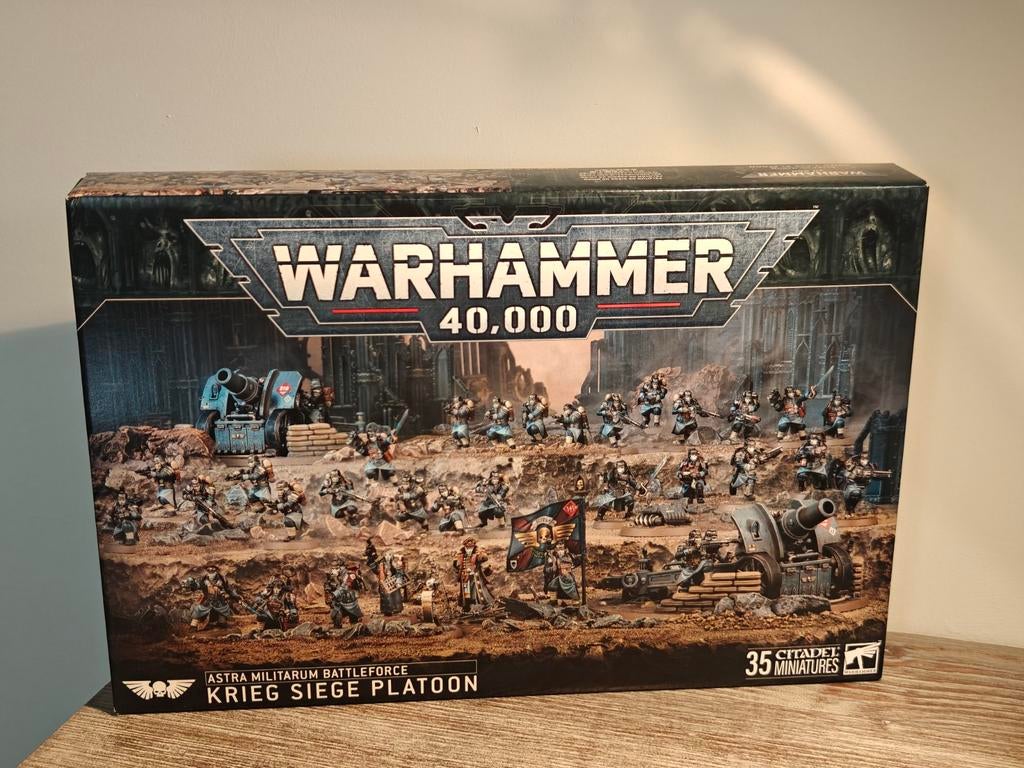 Christmas box Astra Militarum Warhammer 40k, Hobby & Loisirs créatifs, Wargaming, Warhammer, Enlèvement
