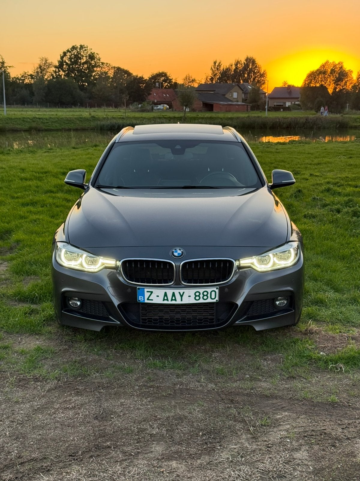 BMW F31 318D Automaat M Pack /Pano/ Digitale Dash / Camera, Auto's, Automaat, Euro 6, Leder, Bedrijf