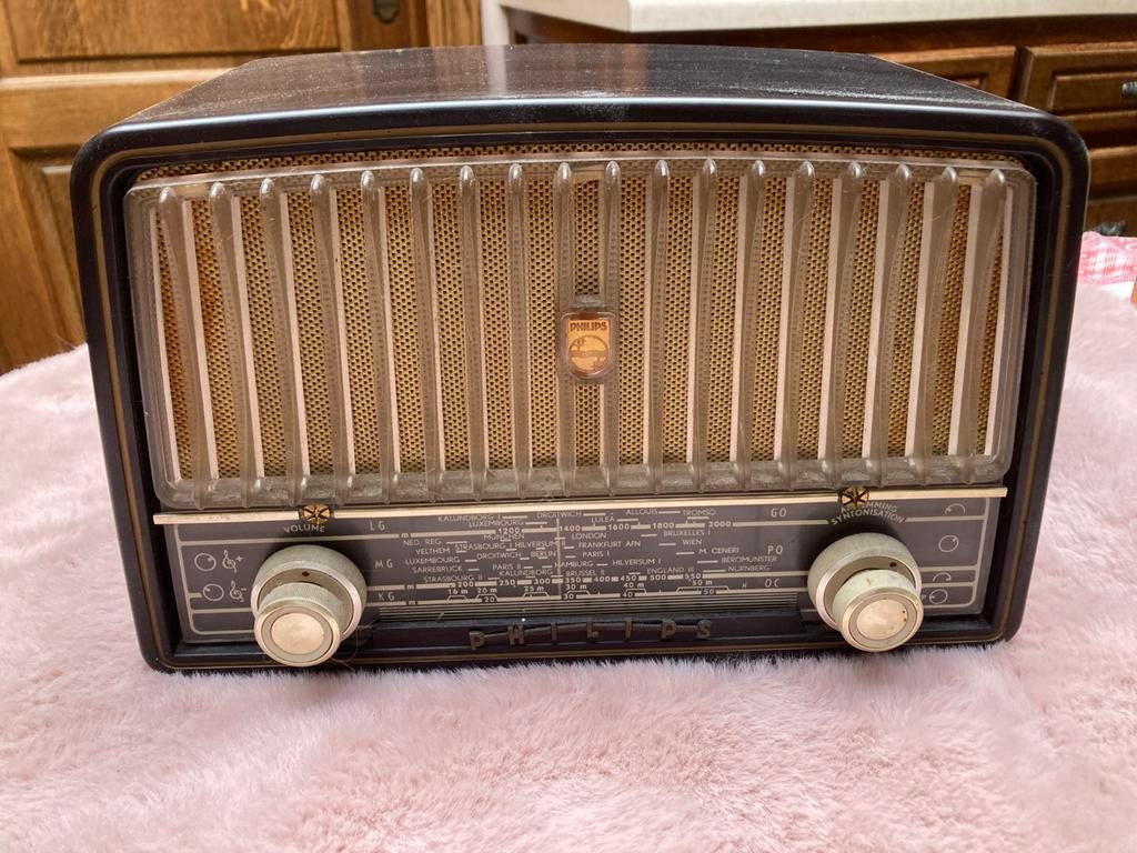 Radio rétro Philips, Antiquités & Art, Antiquités | TV & Hi-Fi, Enlèvement