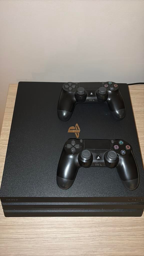 Playstation 4 pro met HDMI kabel en opstartkabel, Ophalen, Gebruikt, Met 2 controllers, 1 TB
