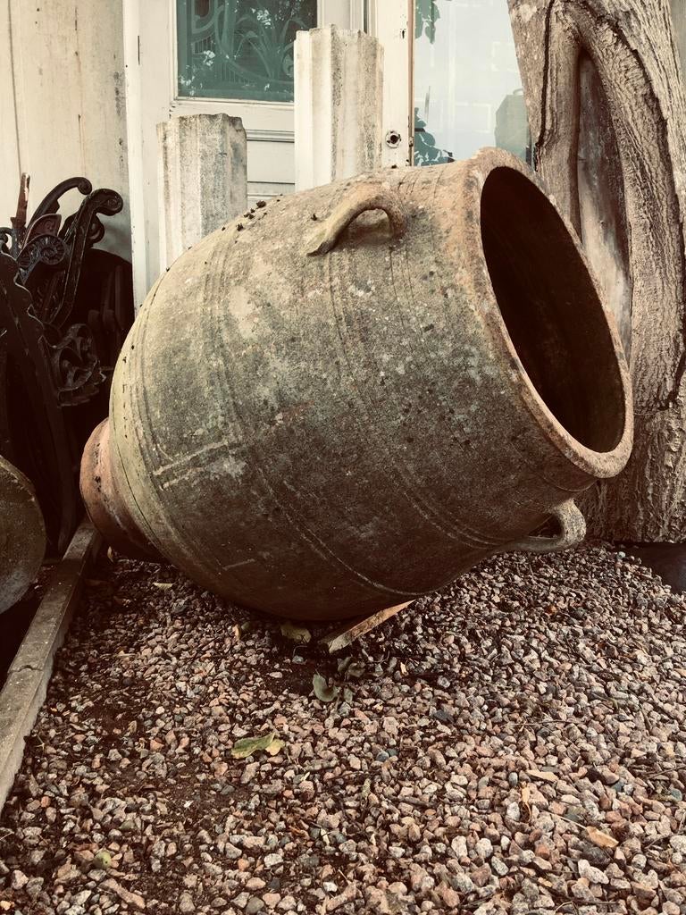 2 antieke XXL aardewerk oluifkruiken / tuinvazen, Tuin en Terras, Ophalen, Gebruikt