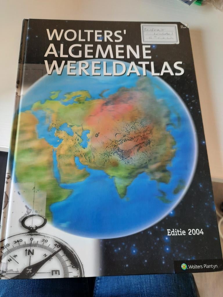 Atlas wolters algemene wereldatlas 2004, Boeken, Ophalen of Verzenden