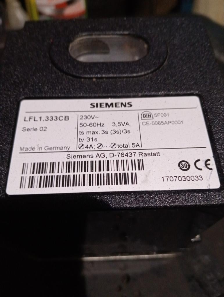 Siemens / landis et Gyr  LFL1.333 CB, Ophalen of Verzenden
