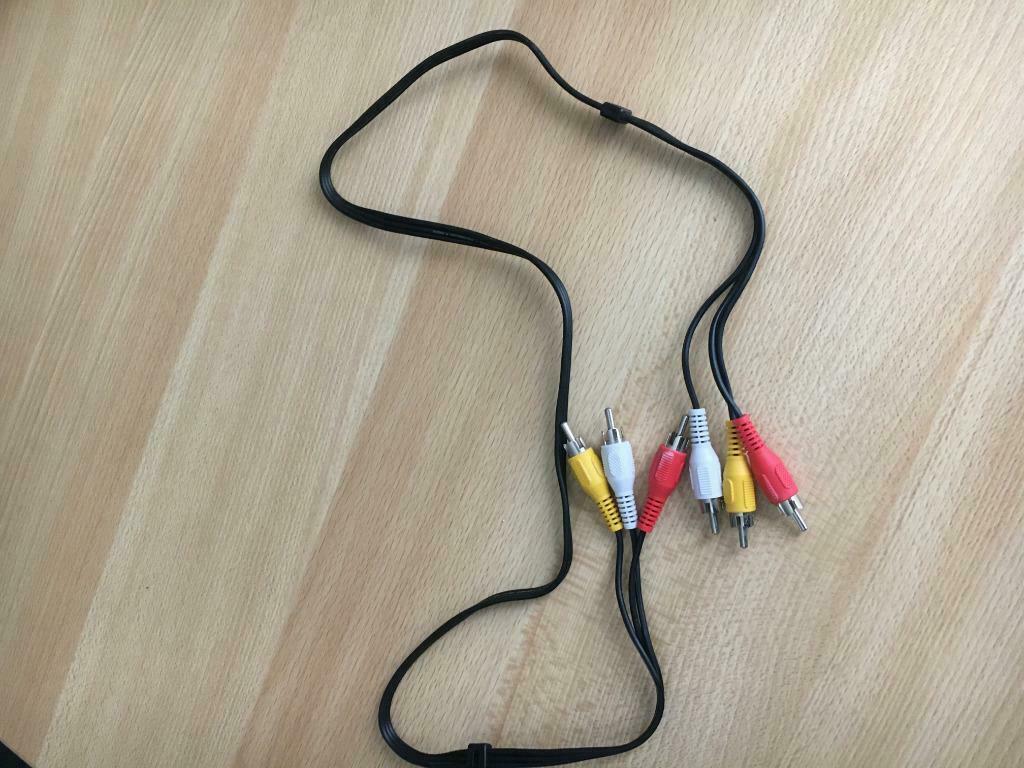 câble audio/vidéo 3 rca mâles double   long.  1 m, Comme neuf, Moins de 2 mètres, Autres câbles
