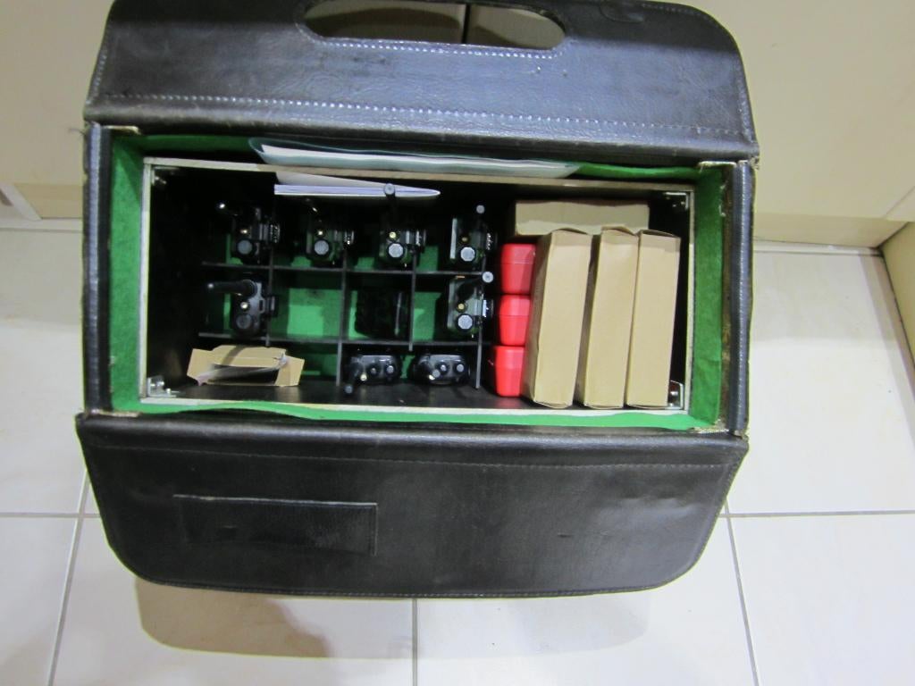 Totale opruiming, Enlèvement ou Envoi, Utilisé, Émetteur et Récepteur