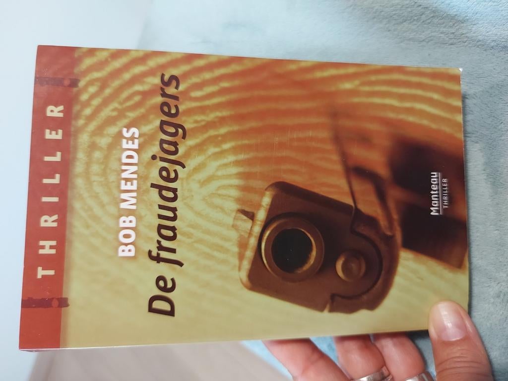 De fraudejagers (Bob Mendes) thriller265p, Boeken, Ophalen, Zo goed als nieuw