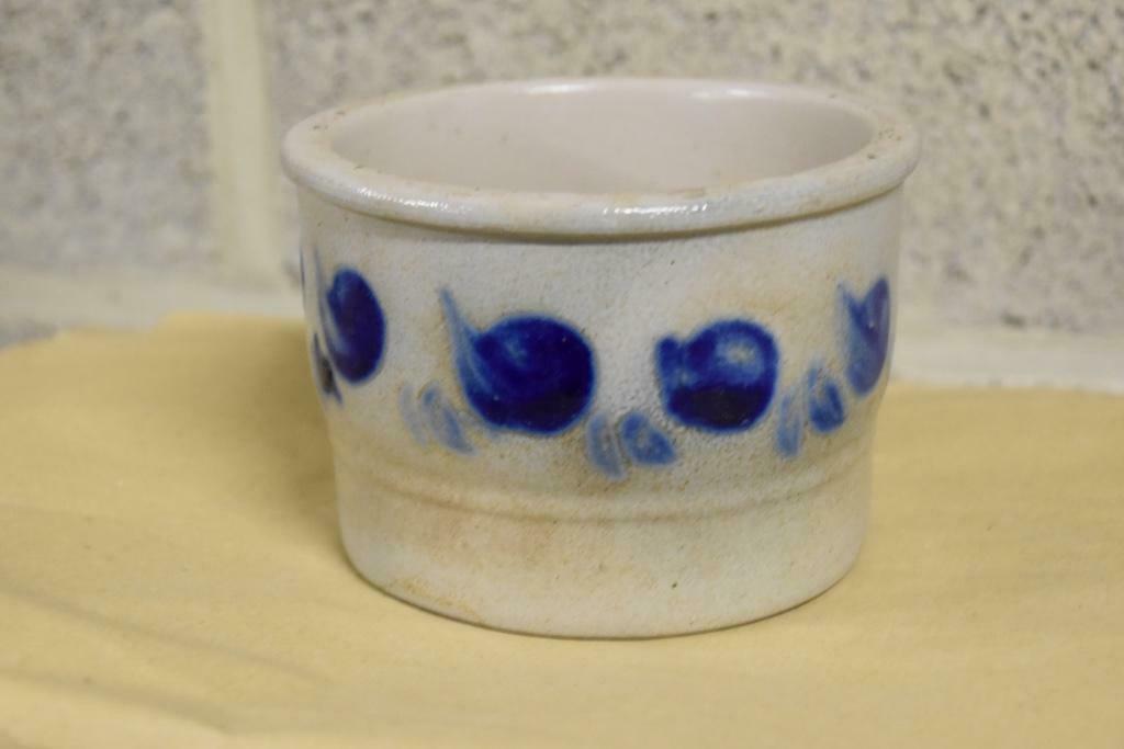 Pot en grès avec décoration  bleue en céramique, Antiquités & Art, Enlèvement