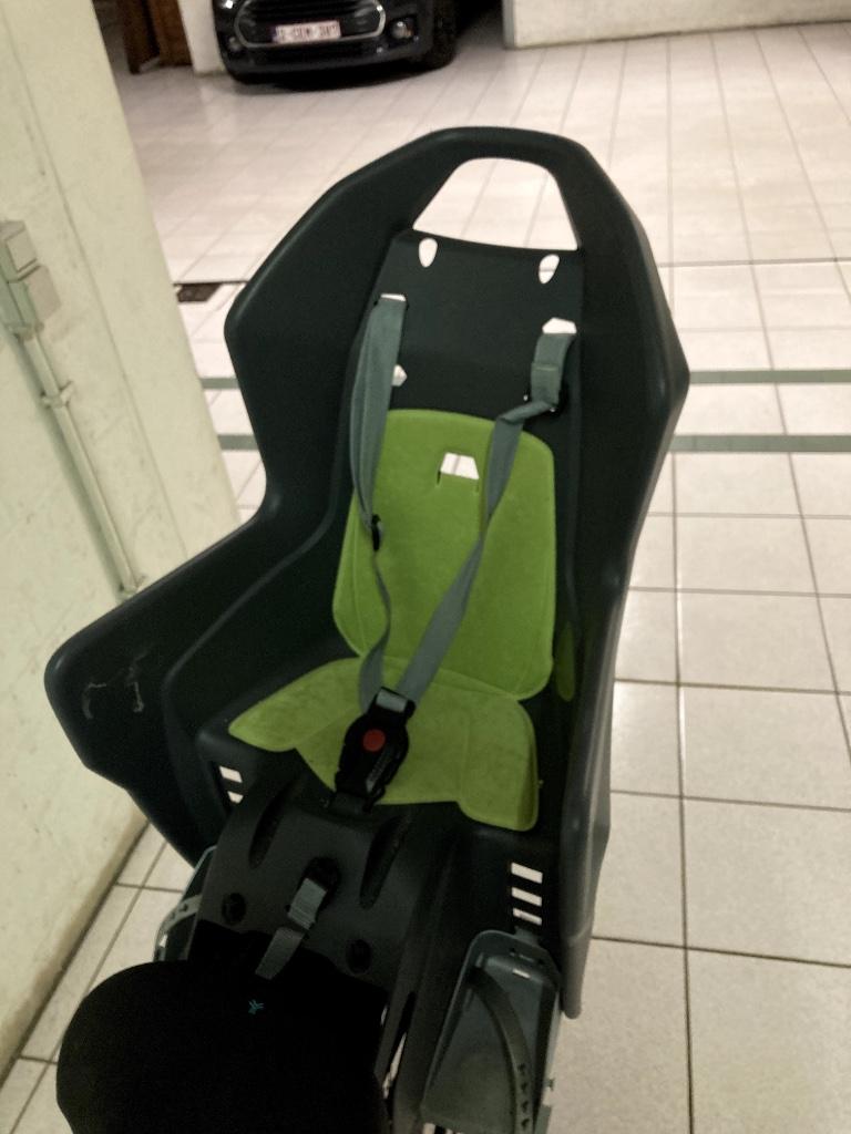Siège enfant Polisport, Repose-pieds, 15 à 25 kg, Enlèvement, Polisport