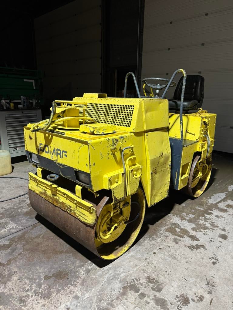 Bomag BW 100 AD 2000kg wals, Ophalen
