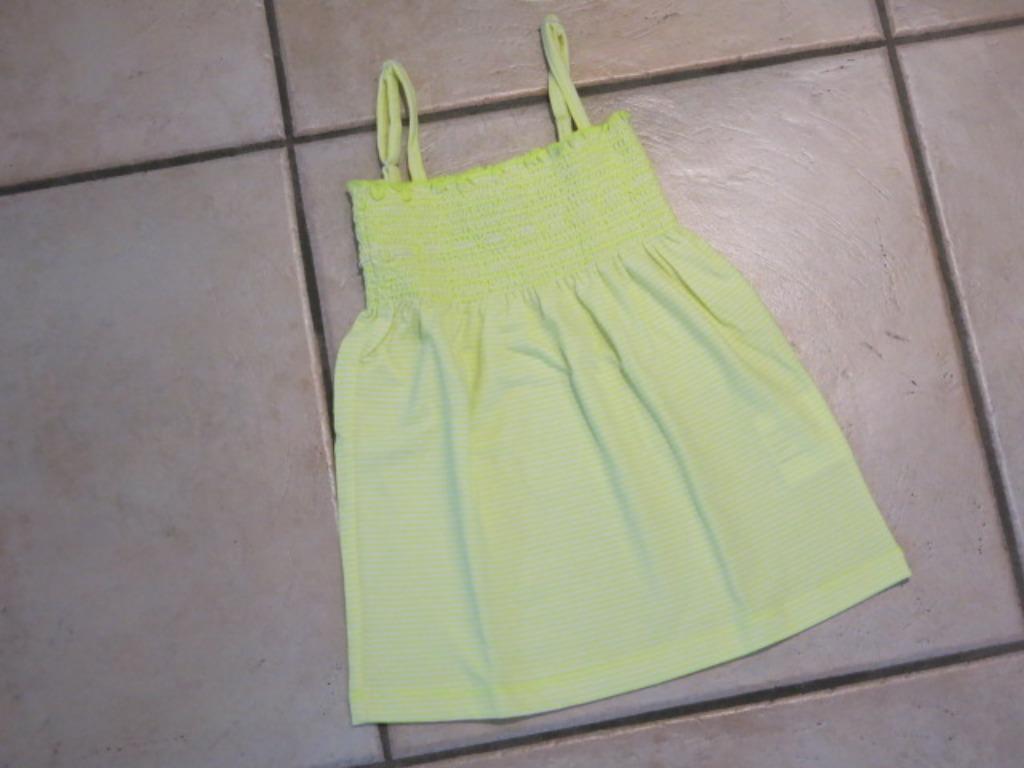 Een fluo topje, maat 116-122, NIEUW, Ophalen of Verzenden, Nieuw, Meisje