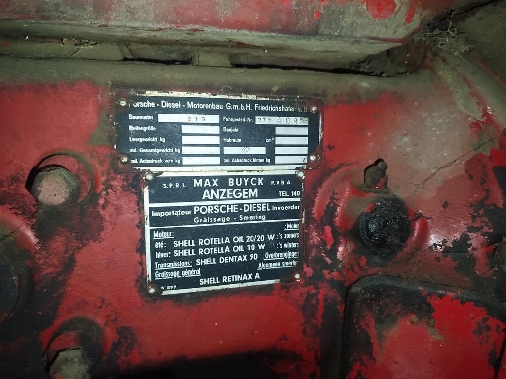 Tracteur/traktor Porsche, Enlèvement