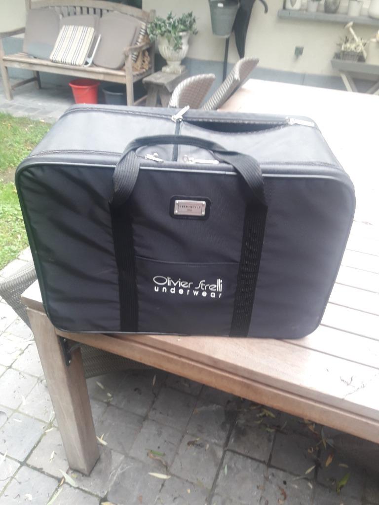 reistas Olivier Strelli TECH STYLE PARIS, Handtassen en Accessoires, Tassen | Damestassen, Ophalen, Zo goed als nieuw, Zwart, Overige typen