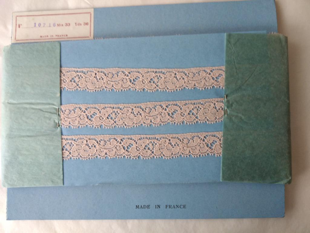 oude franse kant 33 meter ref 10716, Antiek en Kunst, Ophalen of Verzenden