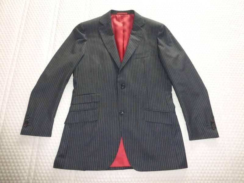 Herenvest Maat 48 grijs met bleke streep Merk: suit supply, Kleding | Heren, Kostuums en vesten, Gedragen, Maat 48/50 (M), Grijs