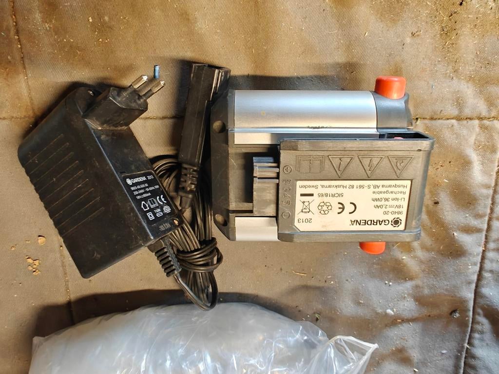 batterij van grastrimmer Gardena/ husvarna, Enlèvement ou Envoi, Utilisé