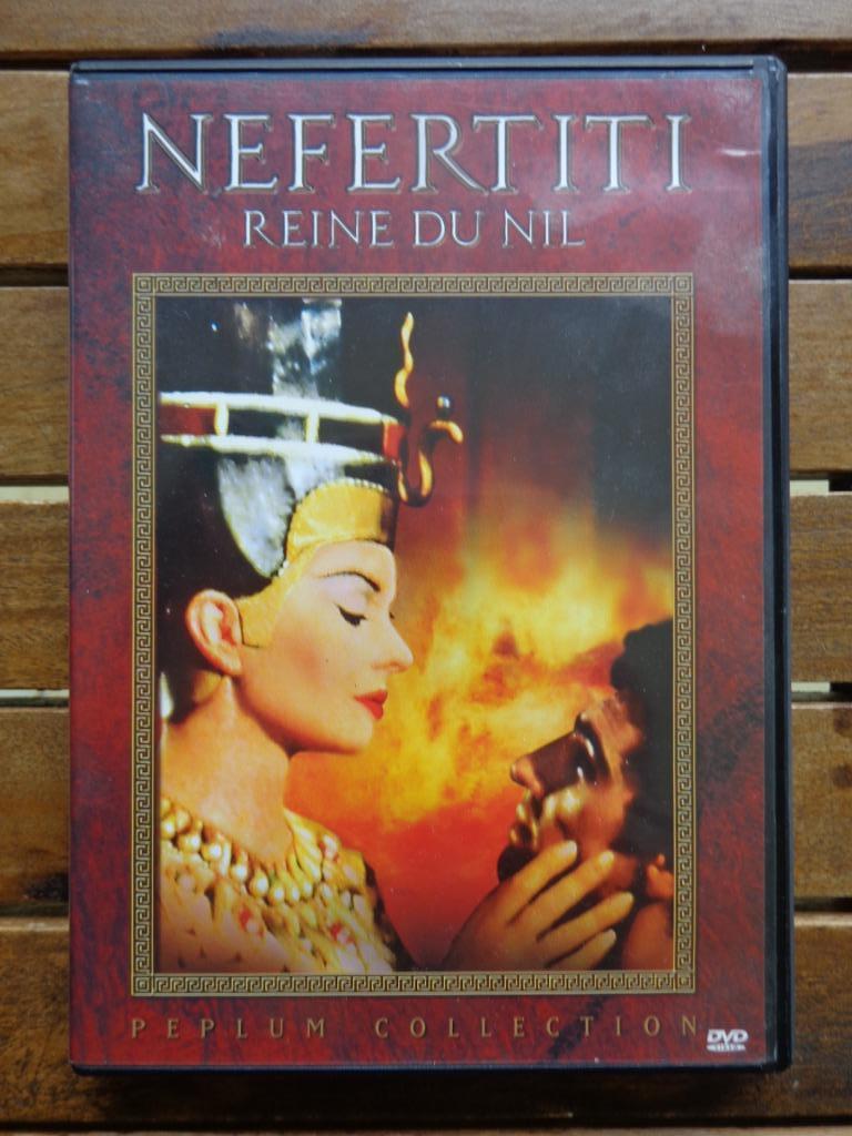 )))  Néfertiti  Reine du Nil  (((, Alle leeftijden, Ophalen of Verzenden, Zo goed als nieuw