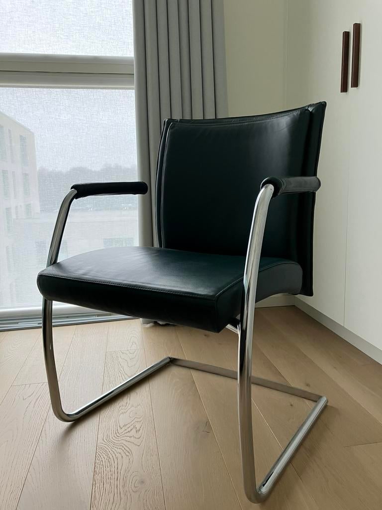 Set van 4 lederen vergaderstoelen 200 Eur voor 4 ., Ophalen, Zo goed als nieuw