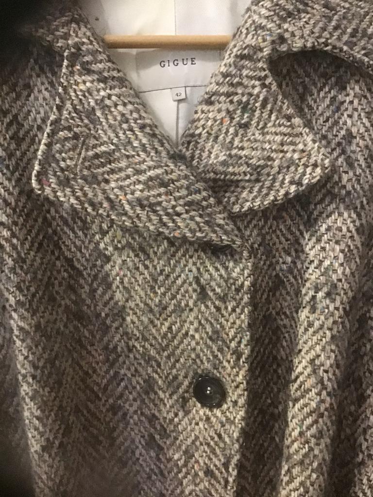 Gigue maat 42 wollen mantel, Kleding | Dames, Ophalen, Zo goed als nieuw, Maat 42/44 (L)