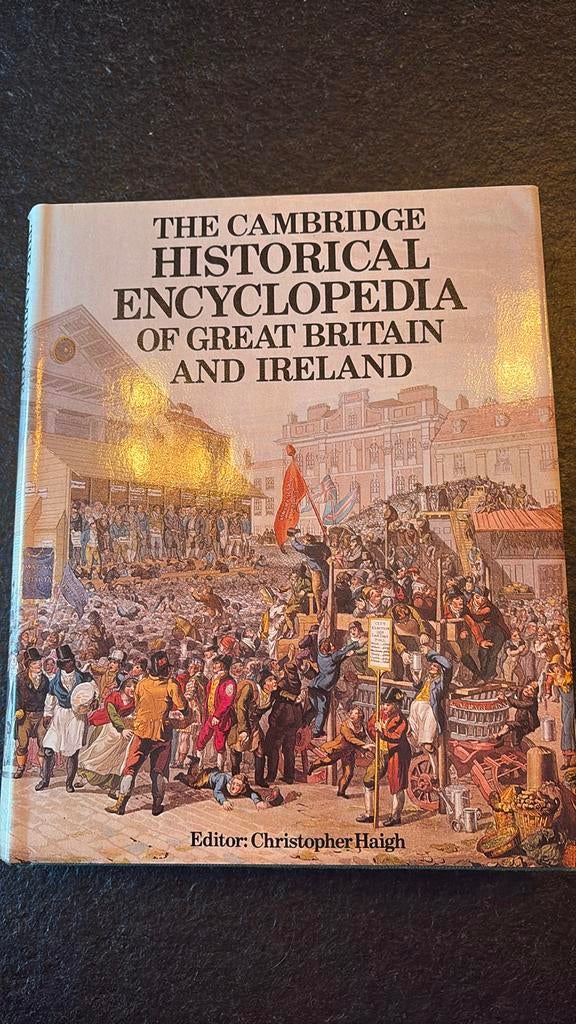 Réservez l'encyclopédie historique de Cambridge, Enlèvement ou Envoi, Comme neuf