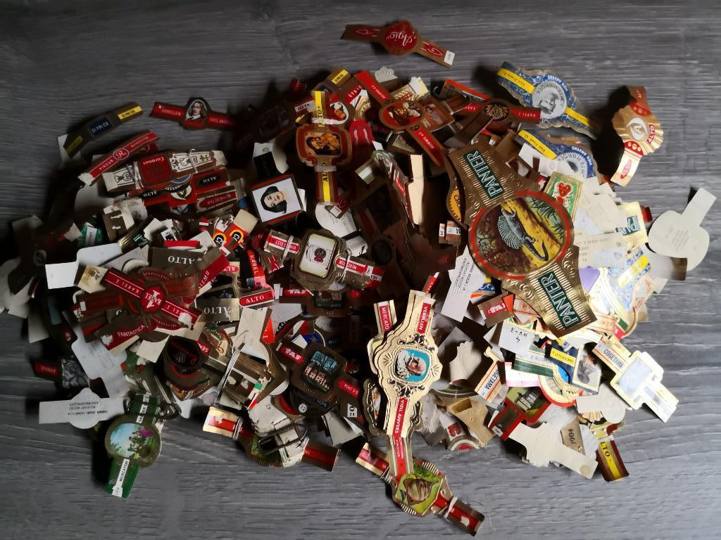 Lotje oude sigarenbandjes, Verzamelen, Ophalen, Sigarenbandjes