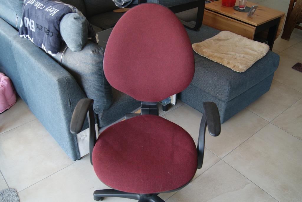 chaise de bureau, Huis en Inrichting, Ophalen, Gebruikt, Rood, Bureaustoel
