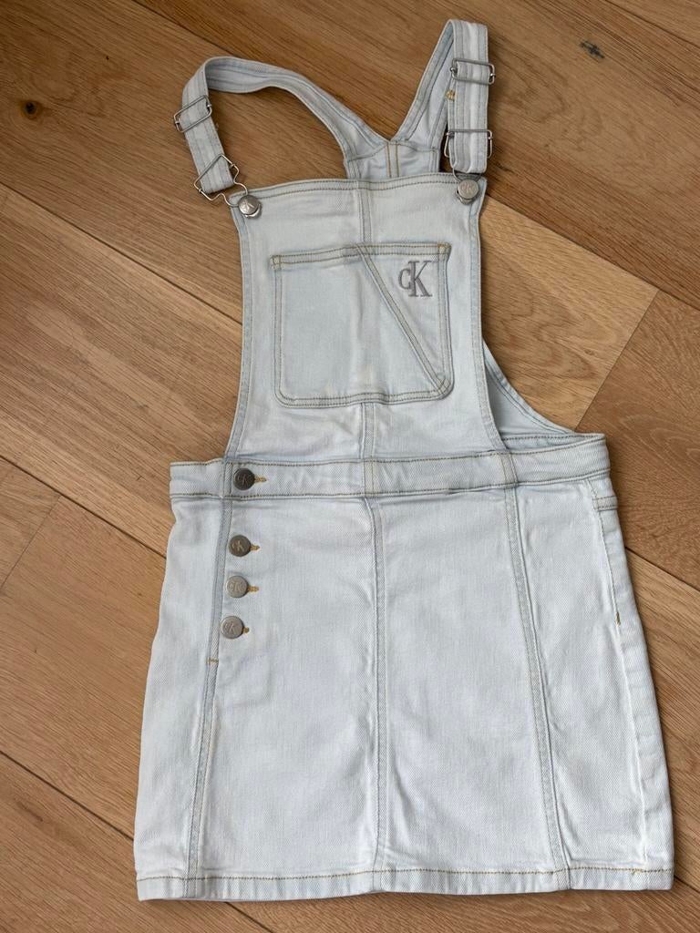 Jeans salopette kleed Calvin Klein Jeans 12 jaar licht blauw, Kinderen en Baby's, Ophalen, Meisje, Ck jeans - Calvin Klein, Zo goed als nieuw