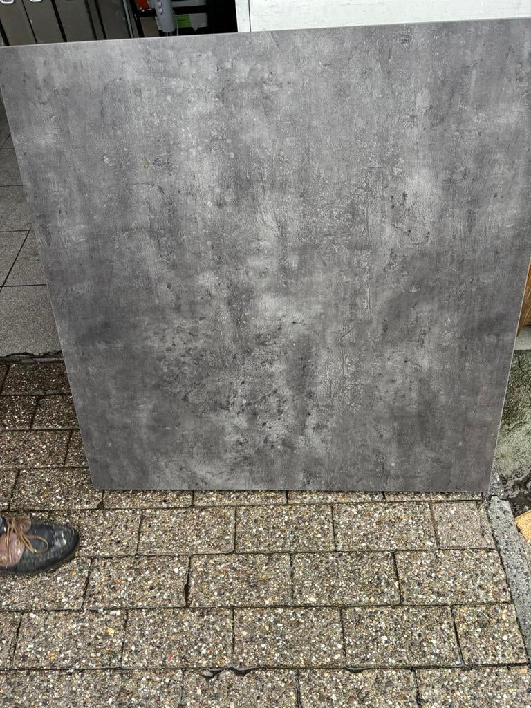 Tafel vierkant met yzer poten, Doe-het-zelf en Bouw, Ophalen, Gebruikt