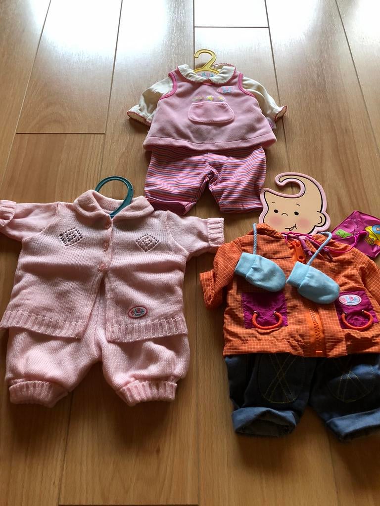 Baby born en kleding, Ophalen, Zo goed als nieuw