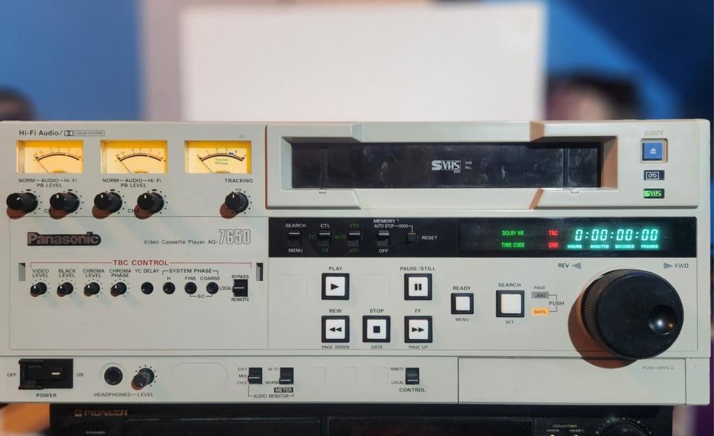 S-VHS professionnel Panasonic AG-7650, Enlèvement