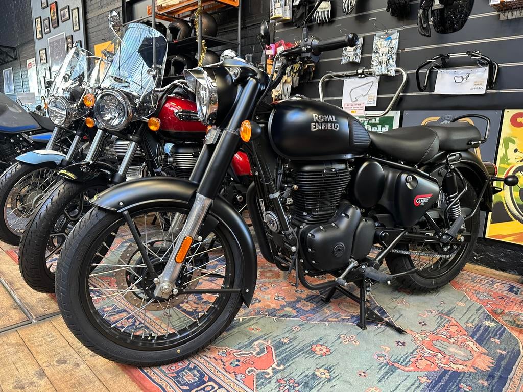 Royal Enfield Classic 350 black neuve prix special, 350 cm³, Entreprise, Chopper, Permis Moto A2 minimum