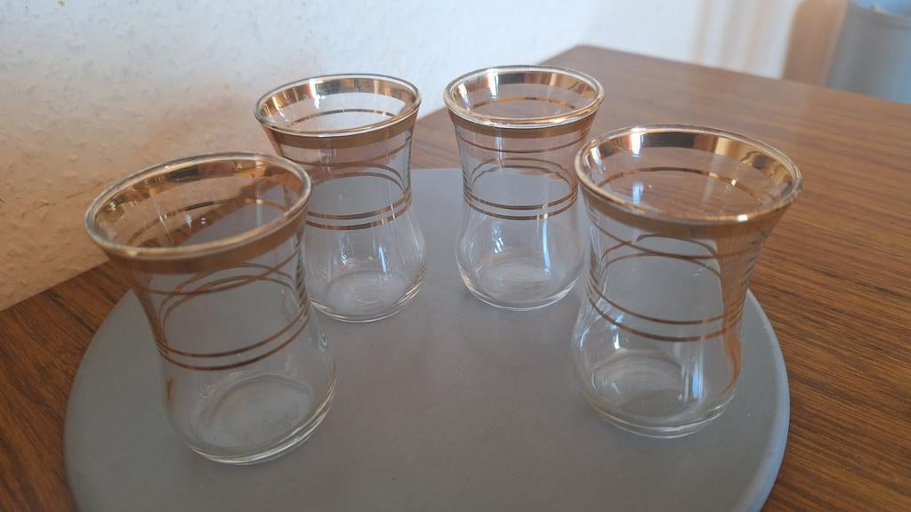 Set van 4 theeglazen met gouden rand uit Turkije, Ophalen of Verzenden, Nieuw, Overige typen