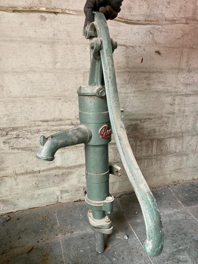 Handwaterpomp Real (Callens), Tuin en Terras, Ophalen, Gebruikt, Handmatig, Overige typen