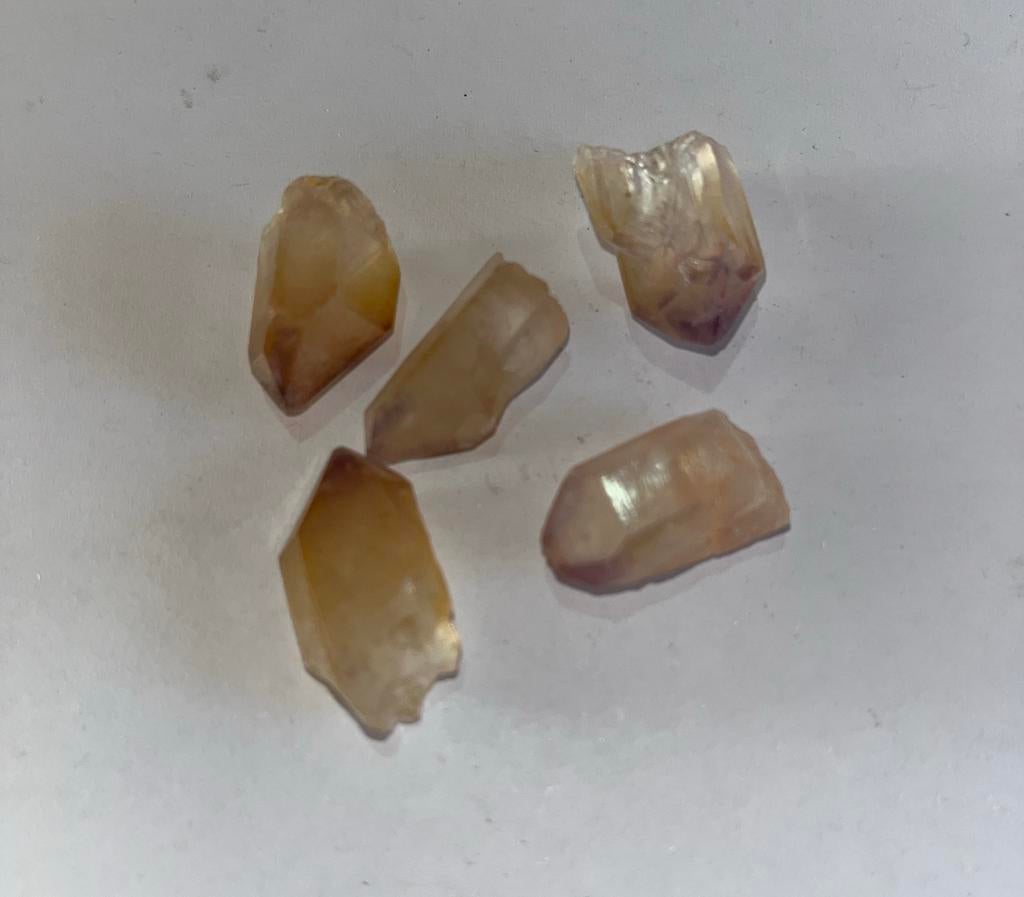 Zakje met 5 Citrien of Rookkwarts kristallen - 20gram totaal, Verzamelen, Mineralen en Fossielen, Ophalen of Verzenden