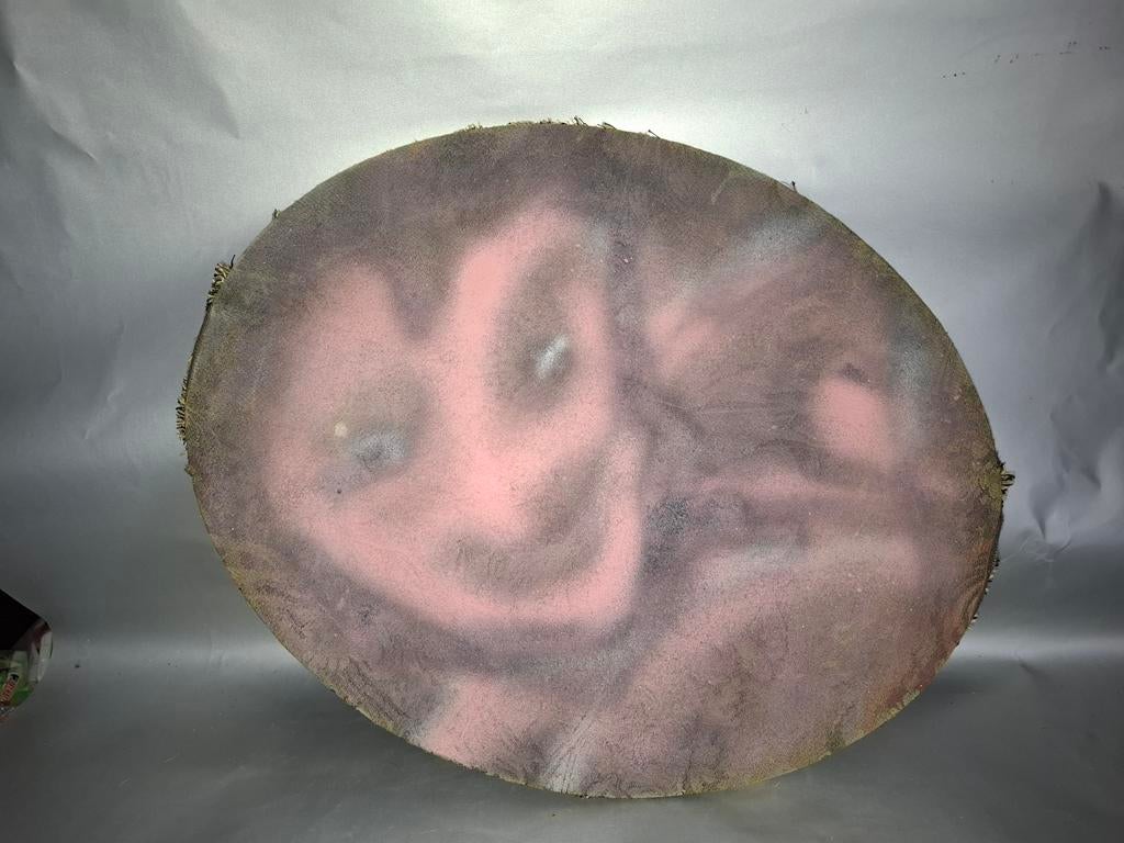 Croûte de type " TAG "sur ancienne tapisserie. Sans cdra, Antiquités & Art, Enlèvement ou Envoi