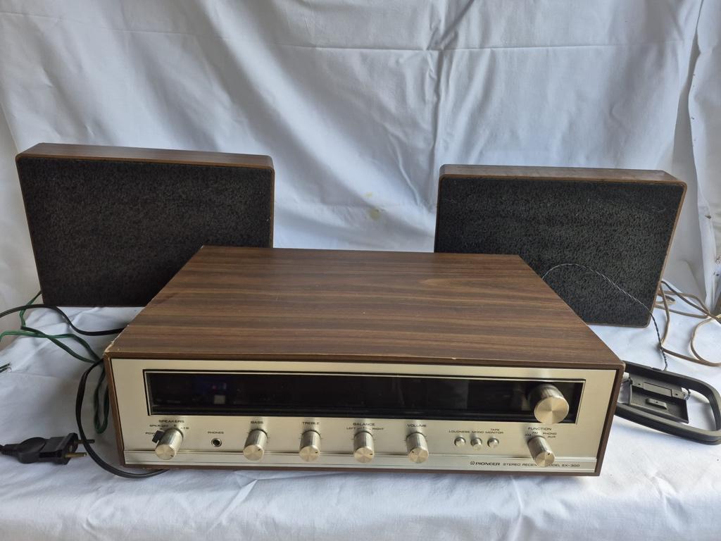 Pioneer SX-300 vintage stereo receiver met speakers jaren70, Audio, Tv en Foto, Versterkers en Ontvangers, Ophalen, Gebruikt, Stereo