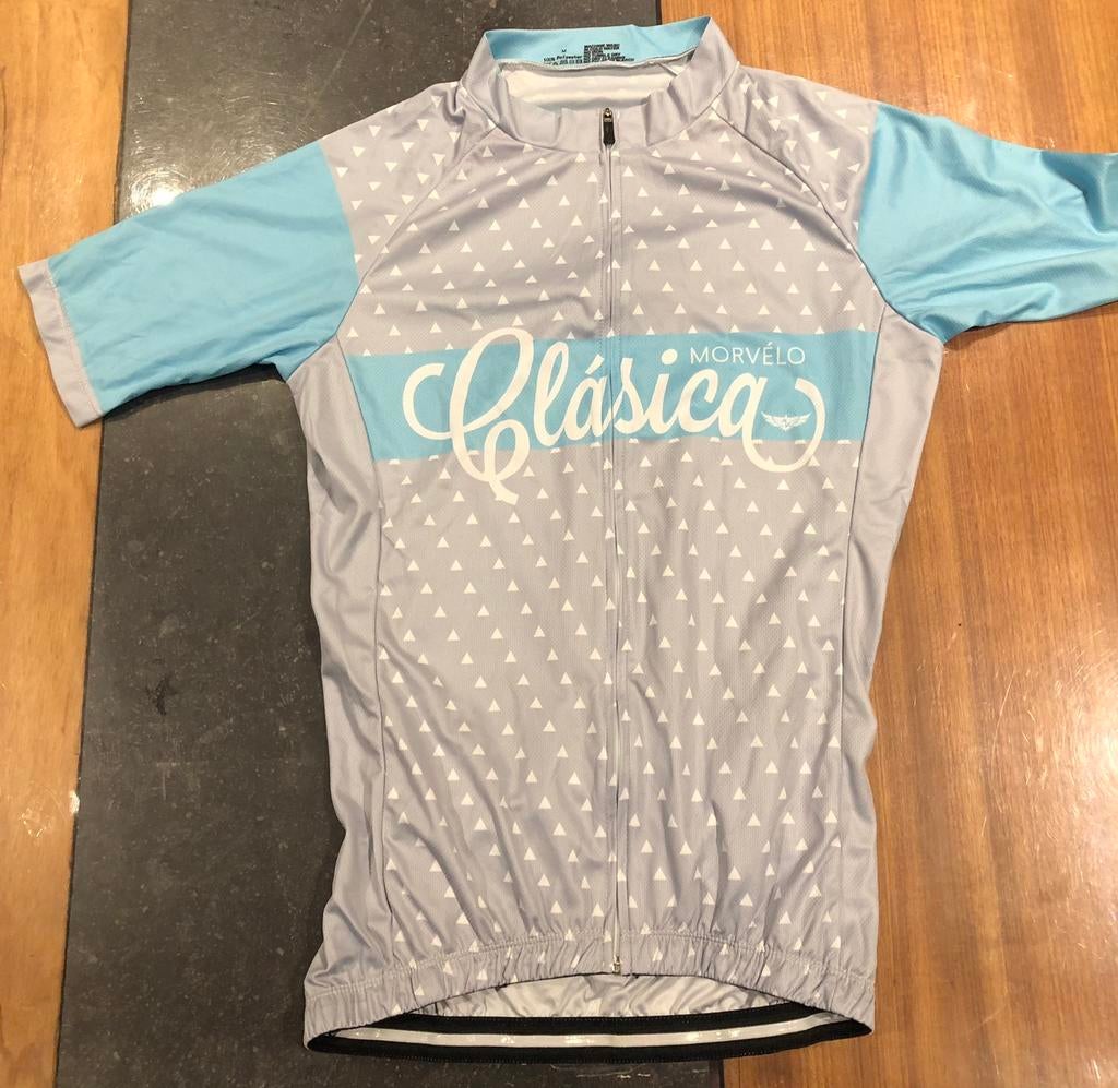 Wielertrui medium Morvélo Classico lichtgrijs/blauw, Vélos & Vélomoteurs, Neuf, Vêtements d'extérieur, Enlèvement ou Envoi, M