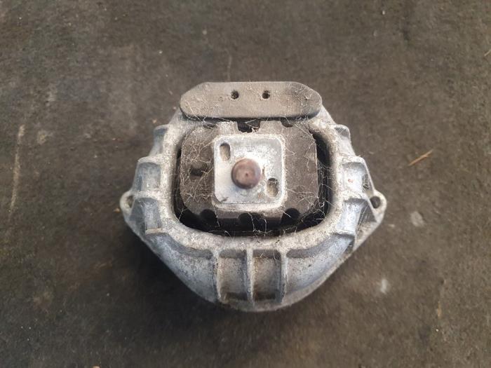 Support moteur d'un BMW 3-Serie, Autos : Pièces & Accessoires, Enlèvement ou Envoi, 3 mois de garantie, Utilisé, BMW