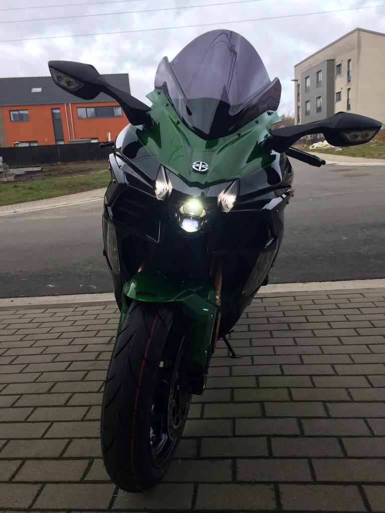 Kawasaki H2 SX. SE. ( 5000 KM ??? ), Ophalen of Verzenden