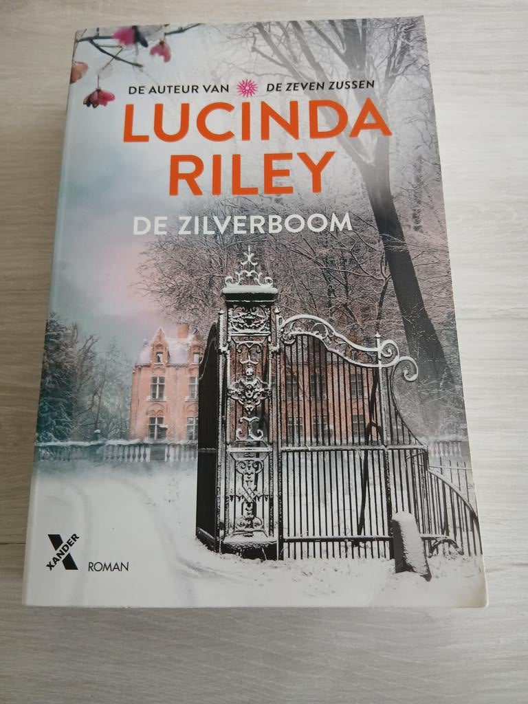 Lucinda Riley (aan 3 euro of 4 euro, als nieuw), Ophalen of Verzenden, Zo goed als nieuw, Lucinda Riley