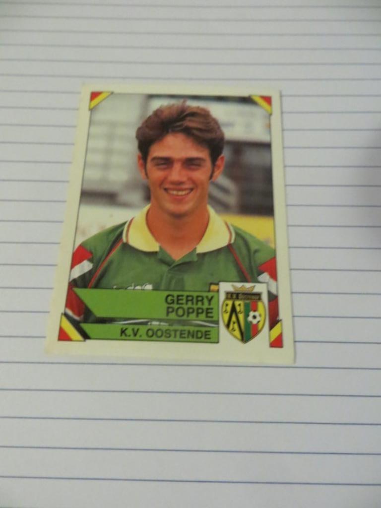 Voetbal: Sticker football 95 : Gerry Poppe - KV Oostende, Enlèvement ou Envoi, Neuf, Autocollant