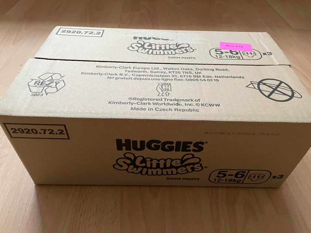 3 pakjes Huggies Little Swimmers maat 5-6 (12-18 kg), Kinderen en Baby's, Babykleding | Baby-zwemkleding, Ophalen, Nieuw, Jongetje of Meisje